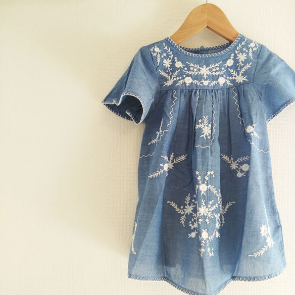 素材の特徴を知って快適に過ごそう 夏の子供服の選び方 ワーママのための子育て情報webマガジン Karafuru からふる